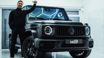 Dave Roelvink tikt hagelnieuwe Mercedes-AMG G63 van &euro; 150.000 op de kop: "Wat een kanon!"