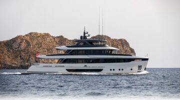 Het in de prijzen gevallen superjacht LALABE van Van der Valk Shipyard