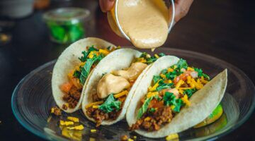Taco's met saus, de reden waarom een toerist een restaurant aanklaagde