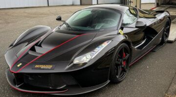 De te koop staande Ferrari LaFerrari Aperta