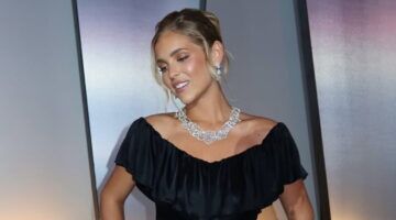 De ketting van Hannah St. John