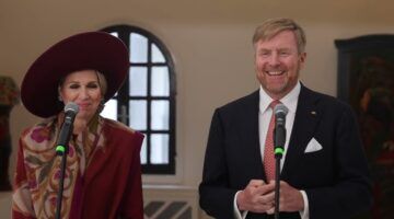 Koning Willem-Alexander en koningin M&aacute;xima tijdens een interview