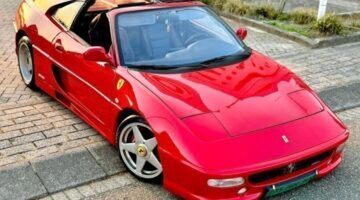 De naar een Ferrari F355 omgebouwde Toyota MR2 die op Marktplaats te koop werd aangeboden