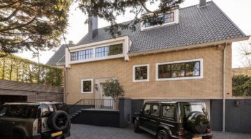 IT-miljonair Gert-Jan Munneke (46) wil wederom van waanzinnige Amsterdamse villa af en vraagt na korting nu &euro; 11,5 miljoen