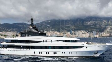Het superjacht AHS van Oceanco