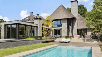 De achterzijde van de Brabantse villa