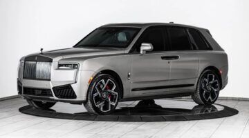 De voorzijde van de door INKAS Armored onder handen genomen Rolls-Royce Cullinan
