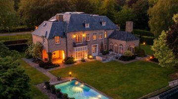 De te koop staande villa in Wassenaar