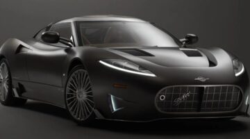 De voorkant van de nieuwe Spyker C8 Preliator XXV