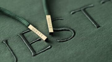 Het Nederlandse kledingmerk NUESTT. maakt de meest luxe en exclusieve kleding ter wereld&nbsp;