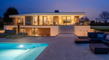 YouTuber Gio Latooy komt wederom op besluit terug en zet villa in Sint-Willebrord voor &euro; 2,65 miljoen in de etalage