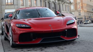 De voorkant van de Koenigsegg Gemera