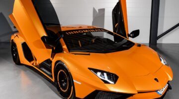 De Lamborghini Aventador SV van Jon Olsson die t ekoop staat