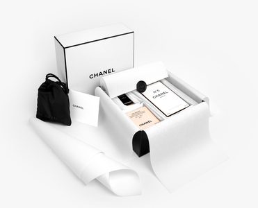 Illustratie voor: Chanel Lanceert E- Boutique in de Benelux