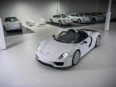 De White Collection: een unieke en indrukwekkende Porsche-verzameling