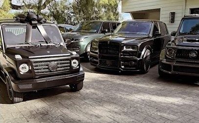 Kourtney Kardashian Mercedes