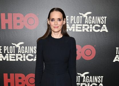 Winona Ryder Zoe Kazan The Plot against America première Dior haute couture Pure Luxe