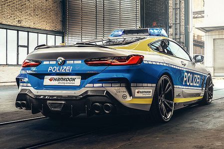 Illustratie voor: Maak kennis met deze politie BMW M850i