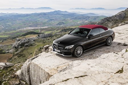 Illustratie voor: Nieuwe C-Klasse Cabriolet, onbeperkt ultiem open rijden, ook met C 43 AMG V6-biturbo