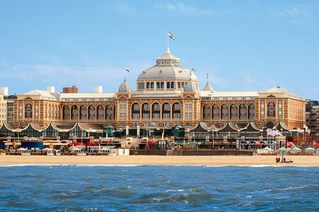 Illustratie voor: Pureview: Grand Hotel Amrâth Kurhaus – Oosterschelde Kreeftweek