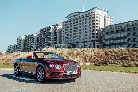 Illustratie voor: Auto review: De Bentley Continental GTC W12 is een flaunter van jewelste