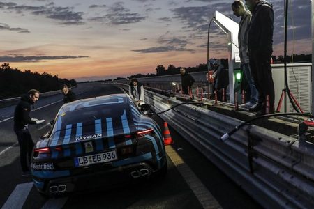 onthulling porsche taycan live news Pure Luxe