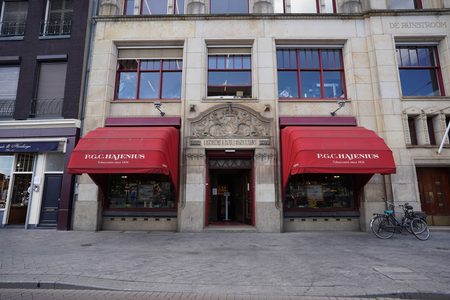 sigarenwinkel P.G.C. Hajenius sigaar Amsterdam Pure Luxe