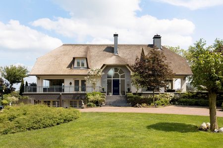 rietgedekte-villa-1