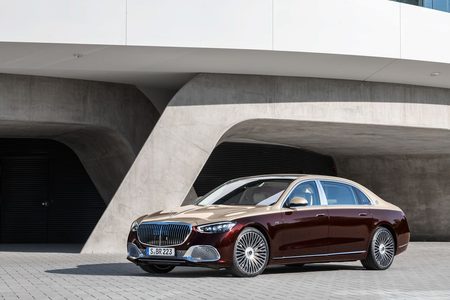 2022-Mercedes-Maybach-S680-4