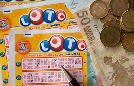 Een Amerikaan heeft met een lot van $ 5 maar liefst $ 980 miljoen gewonnen