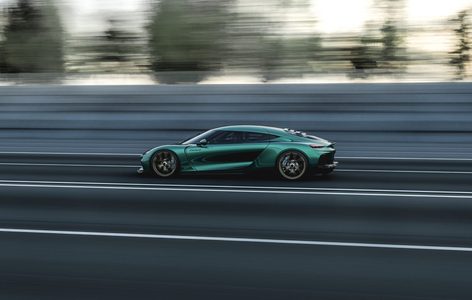 Illustratie voor: Revolutionaire hybrid hypercar (Koenigsegg Gemera) met maar liefst vier zitplaatsen