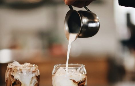 Waarom is in Nederland iedereen opeens zo gek op Cold Brew koffie?