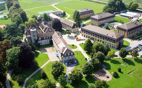 Institut Le Rosey-1