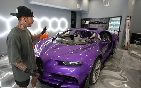 Mat Armstrong met zijn Bugatti Chiron Pur Sport