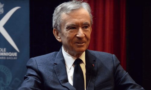 Bernard Arnault verliest $ 18 miljard
