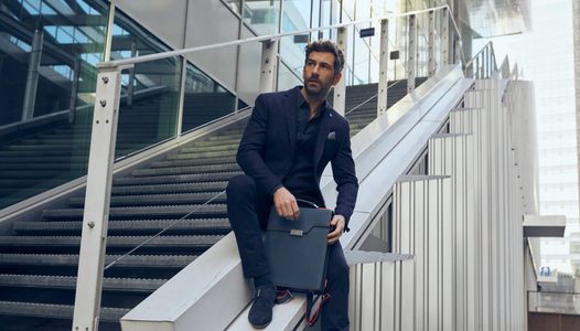 Met een Evan Red-laptoptas kunt u altijd uit de voeten