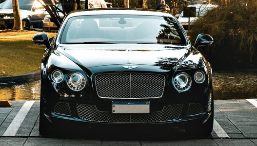 Bentley verkoopt minder auto's, maar verdient desondanks miljoenen
