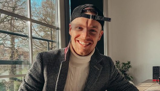 Enzo Knol