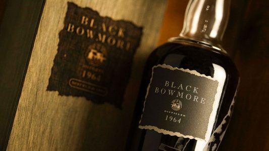 black bowmore single-malt whisky Whisky Auctioneers Pure Luxe