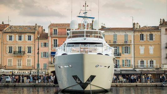 Een Saoedische prinses klaagt een advocaat van een miljonair aan na uitgave van $29 miljoen aan luxueus superjacht
