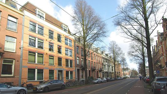 Het verhuurde appartement van Edgar Davids in Amsterdam