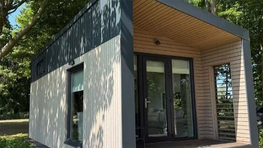Het tiny house van Maxime Meiland op Marktplaats