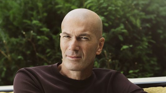 Zinédine Zidane, de man die zijn Cartier Pasha-horloge op een veiling te koop aanbiedt