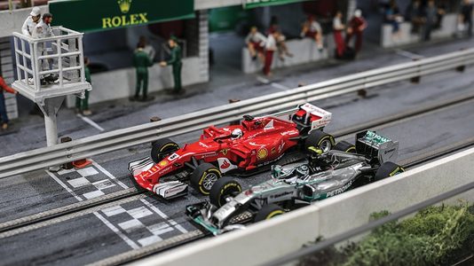 slot mods raceways detroit formule-1 racebaan speelgoed Pure Luxe