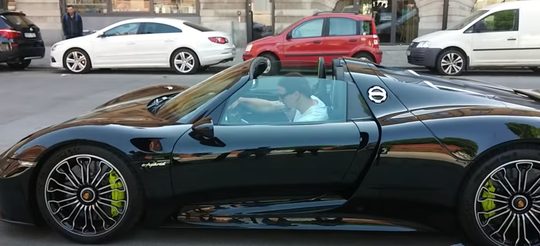 supercar collectie Zlatan Ibrahimovic voetballer Pure Luxe