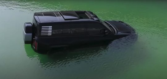 SUV die kan drijven