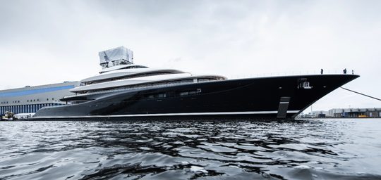 Het superjacht 'Breakthrough' van Feadship