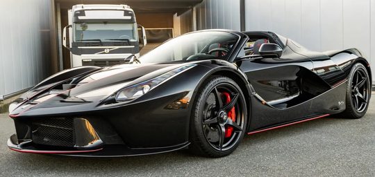 Ferrari LaFerrari Aperta