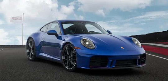 Een model van Porsche, dat de verkoop van hun modellen nog verder ziet instorten