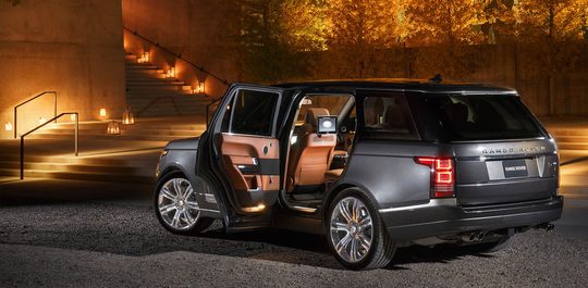 Illustratie voor: Ultieme roadtrip met Range Rover en Abercrombie & Kent voor “slechts” 130.000 euro p.p.